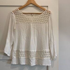 Solitaire Crocheted Blouse Women’s Medium- Fits like a small